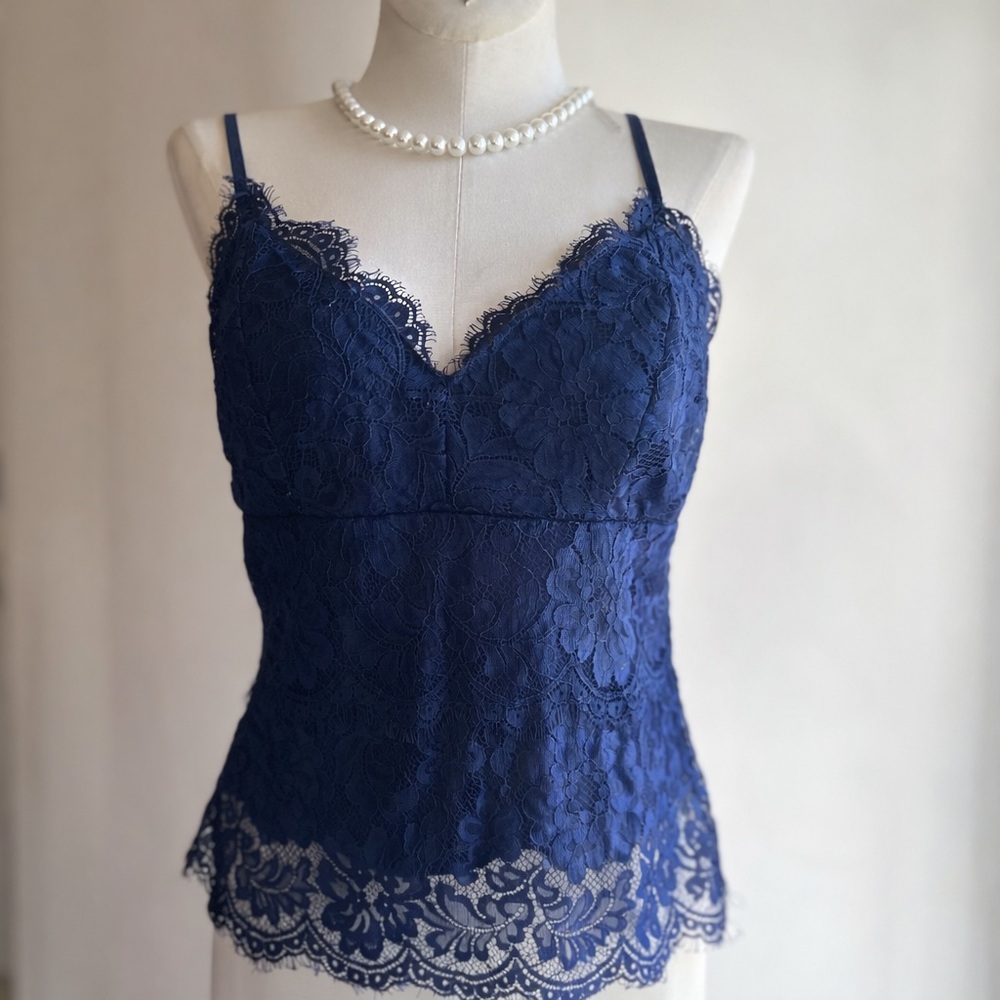 Cecico Lace Top. Blue. Small. EUC